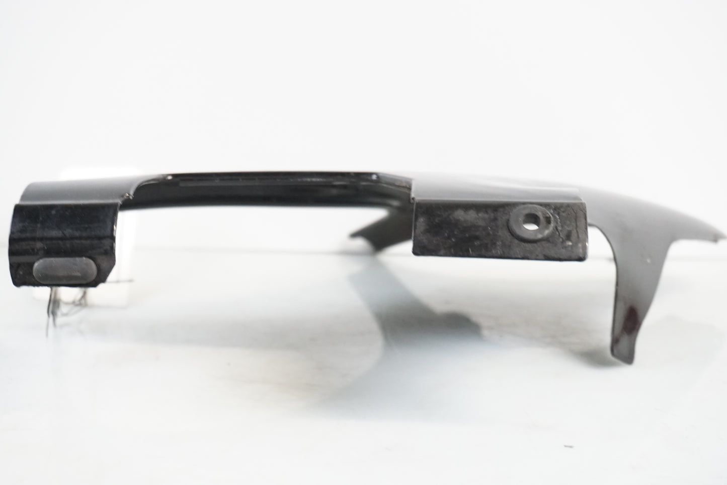 Baksidan på Styrkåpa från en Honda VT 1100 C -1995 motorcykel.