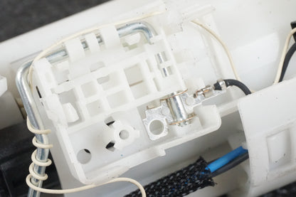 Baksidan på Bensinpump insprut från en Triumph Daytona 675 -2009 motorcykel.