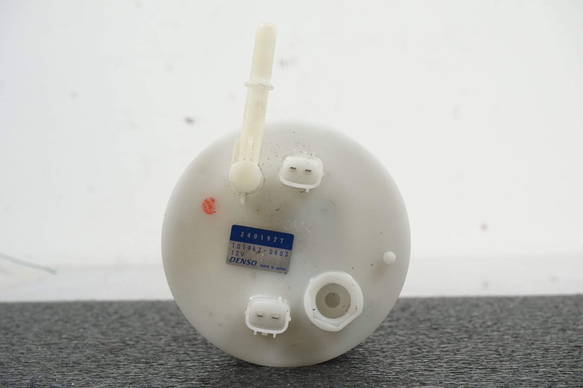 Extrabild1 på Bensinpump insprut från en Triumph Daytona 675 -2009 motorcykel.