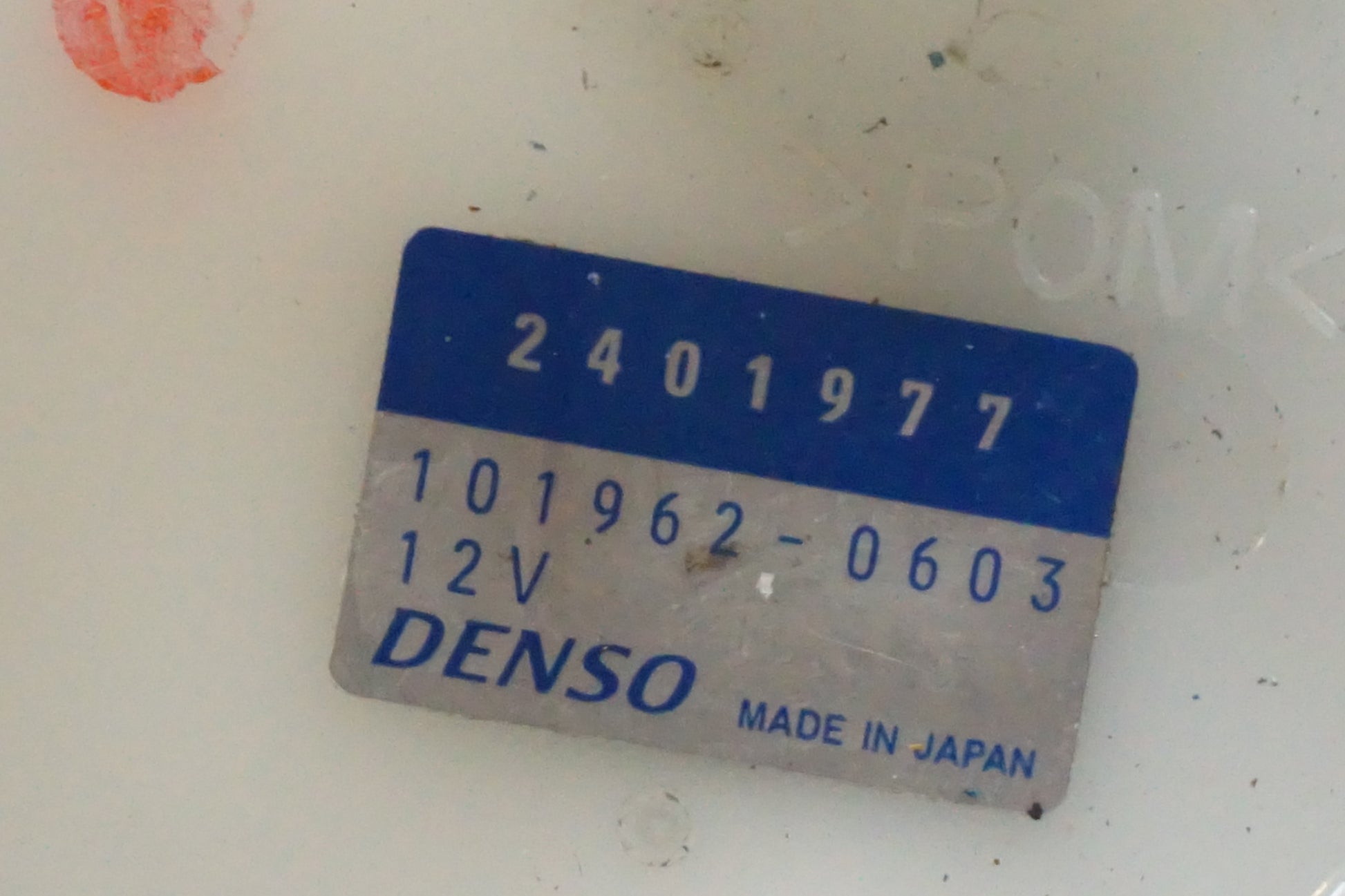 Extrabild2 på Bensinpump insprut från en Triumph Daytona 675 -2009 motorcykel.