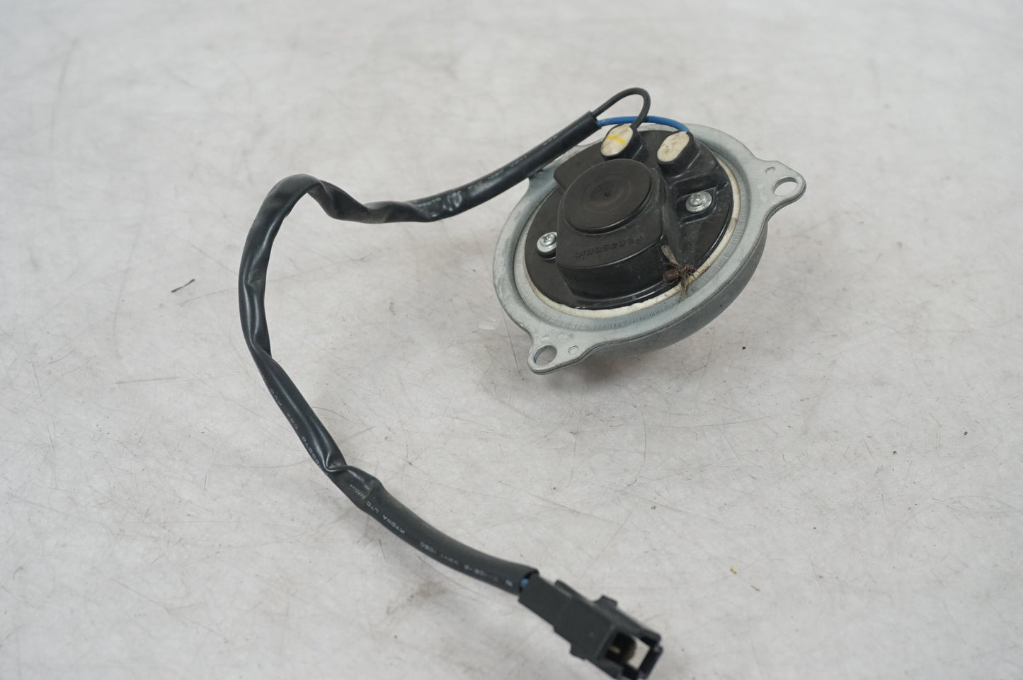 Signal horn / Whistle