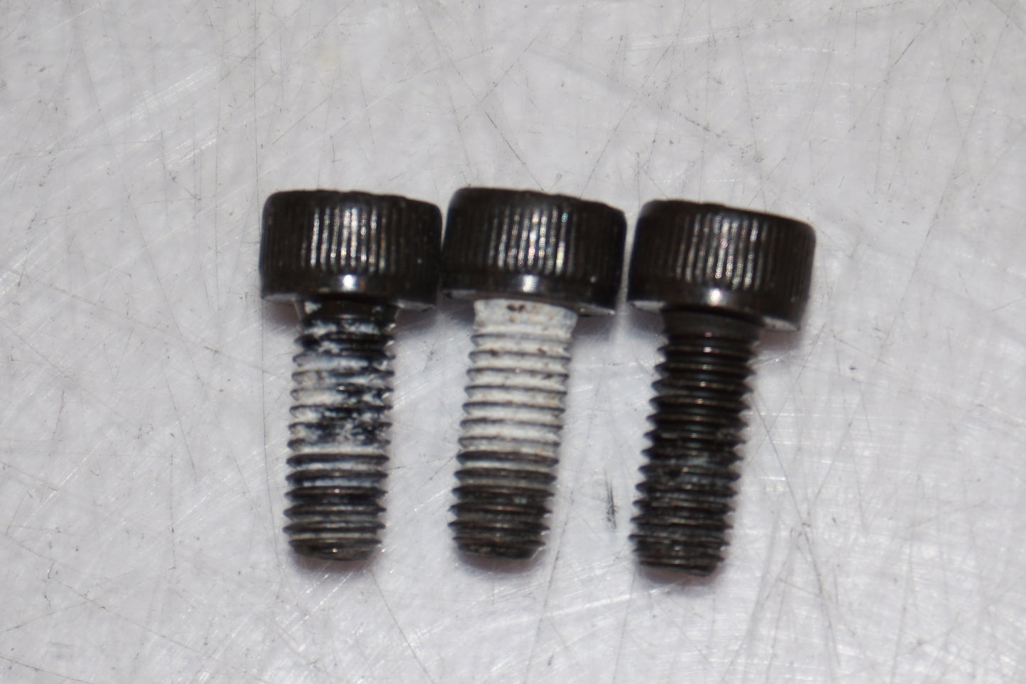 Extrabilder på Låssats från en Kawasaki VN 1600 Mean Streak -2007 motorcykel.