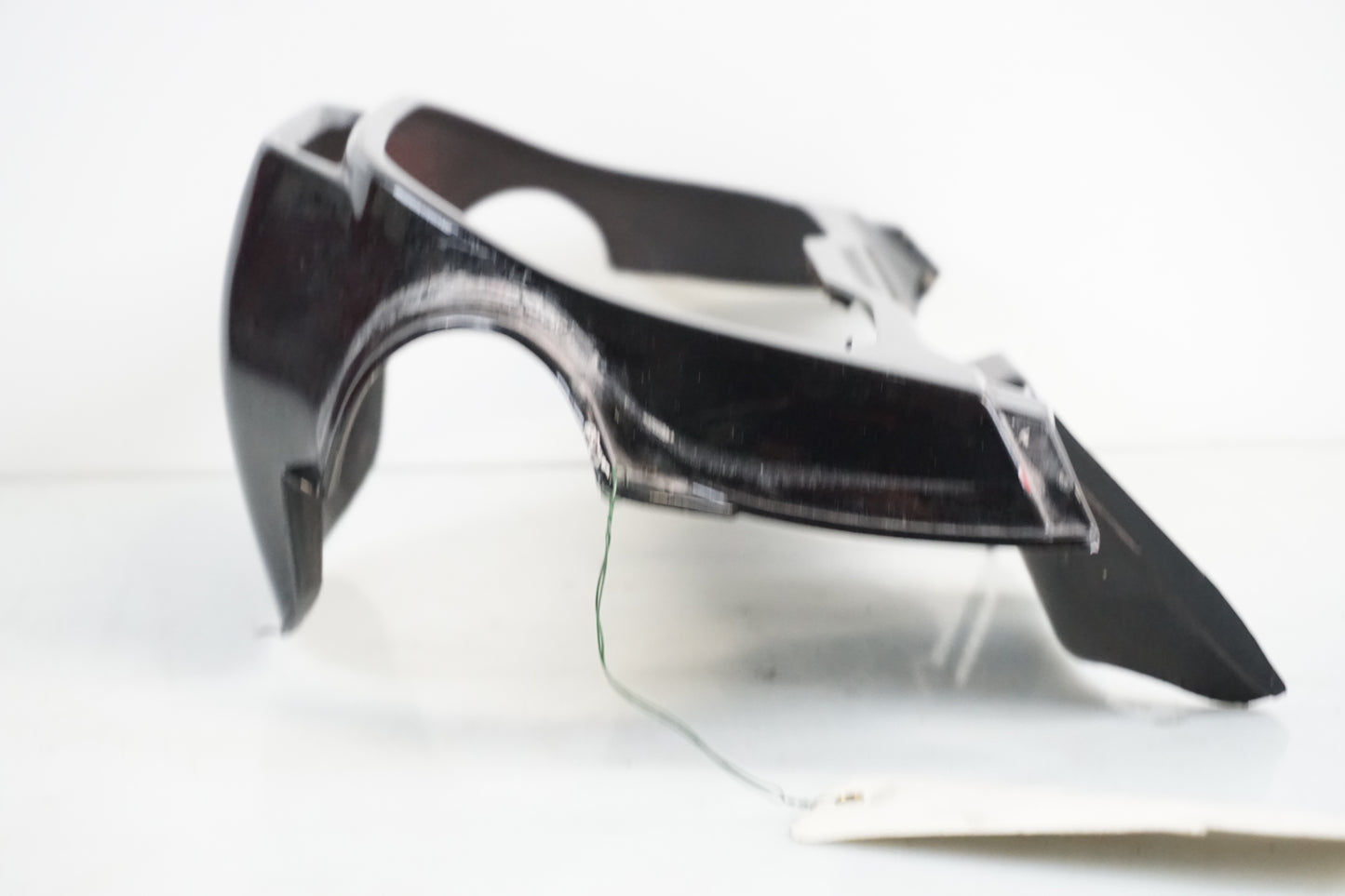 Baksidan på Instrumentkåpa från en Honda CBR 1000 F -1987 motorcykel.