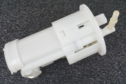 Vänster sida på Bensinpump insprut från en Triumph Sprint GT -2011 motorcykel.