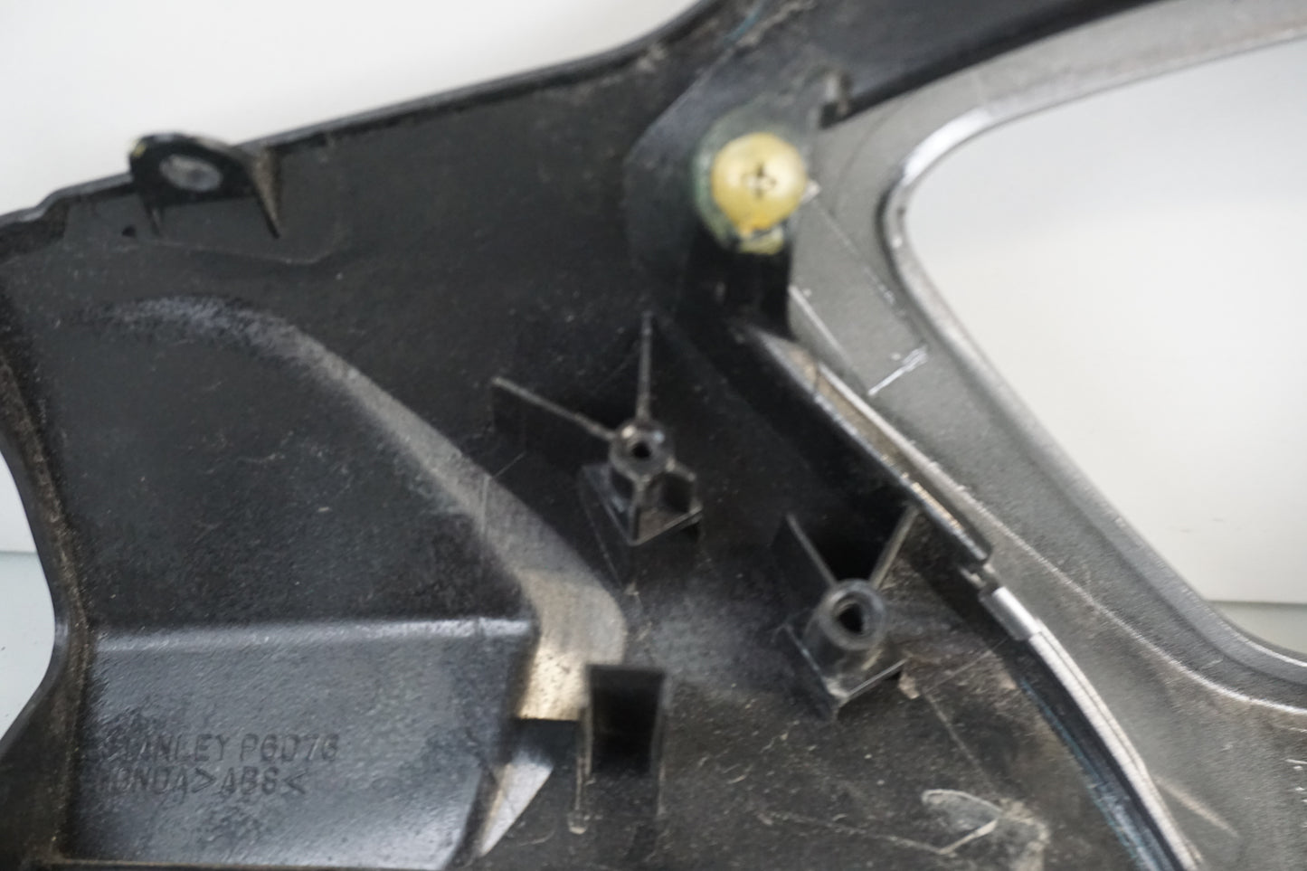 Extrabild2 på Instrumentkåpa från en Honda ANF 125 -2009 motorcykel.