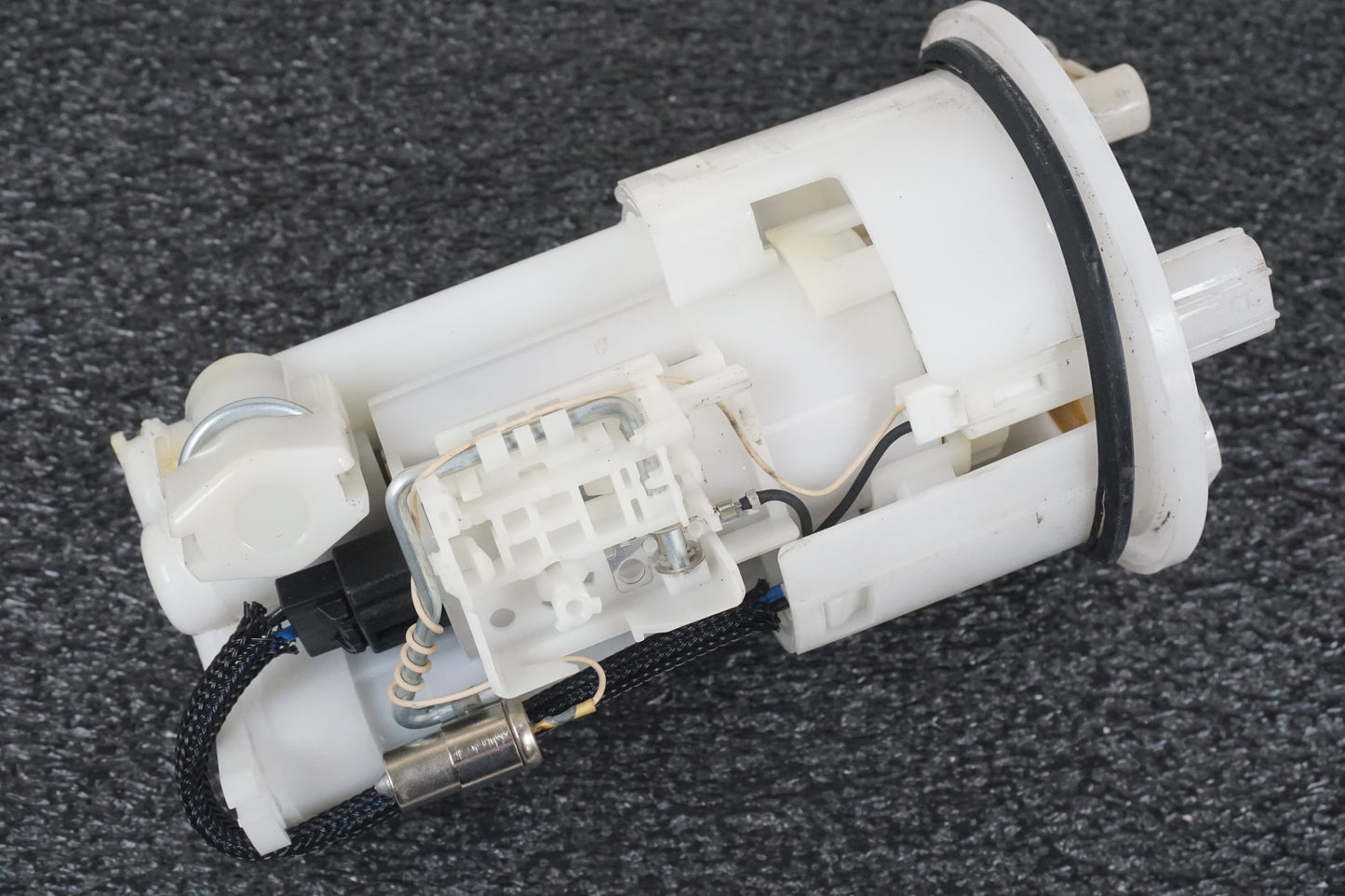 Framsidan på Bensinpump insprut från en Triumph Daytona 675 -2007 motorcykel.