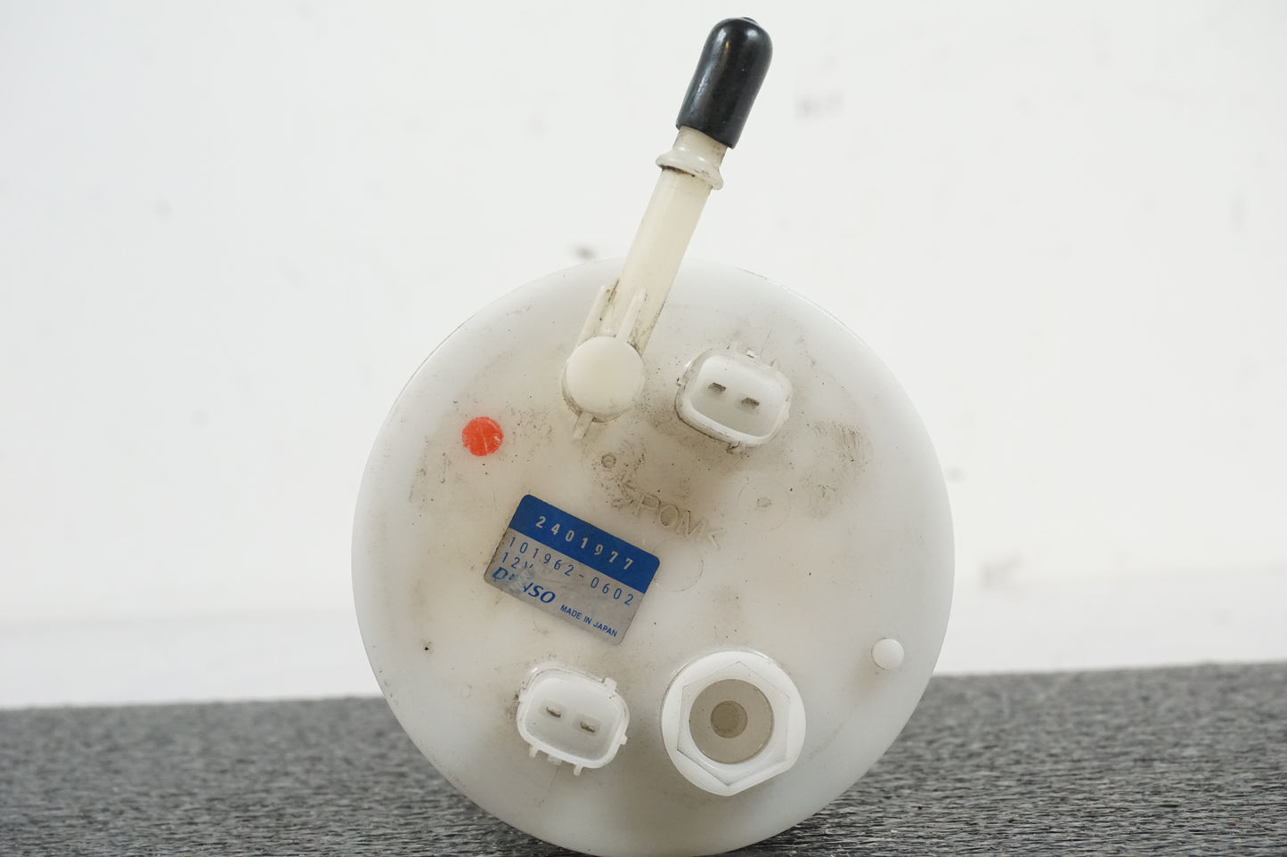 Extrabild1 på Bensinpump insprut från en Triumph Daytona 675 -2007 motorcykel.