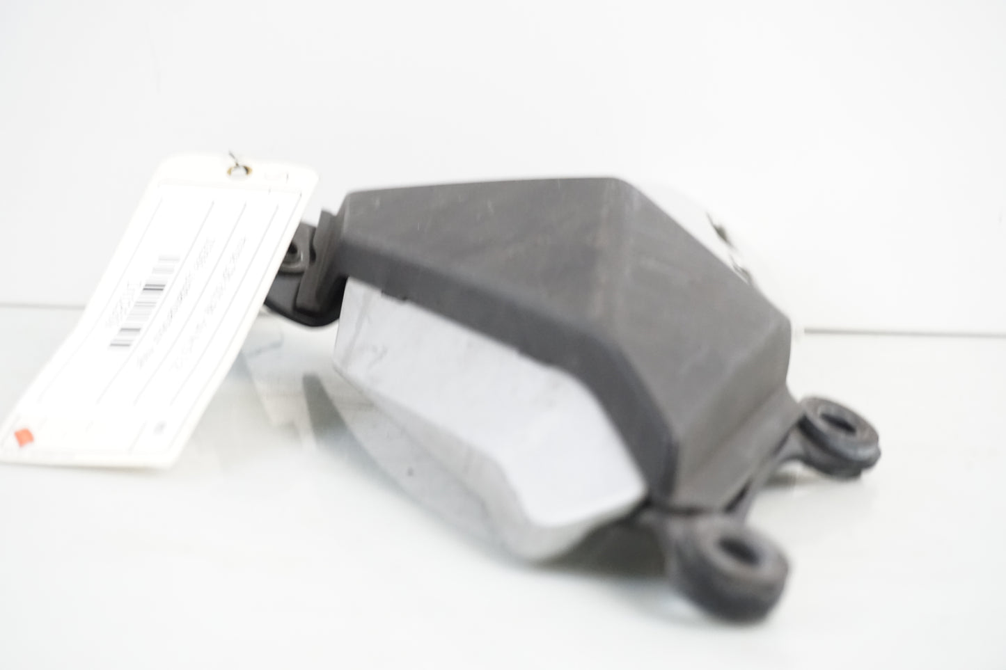 Snett uppifrån på Ljuddämpardekor från en Honda CBR 600 RR -2004 motorcykel.