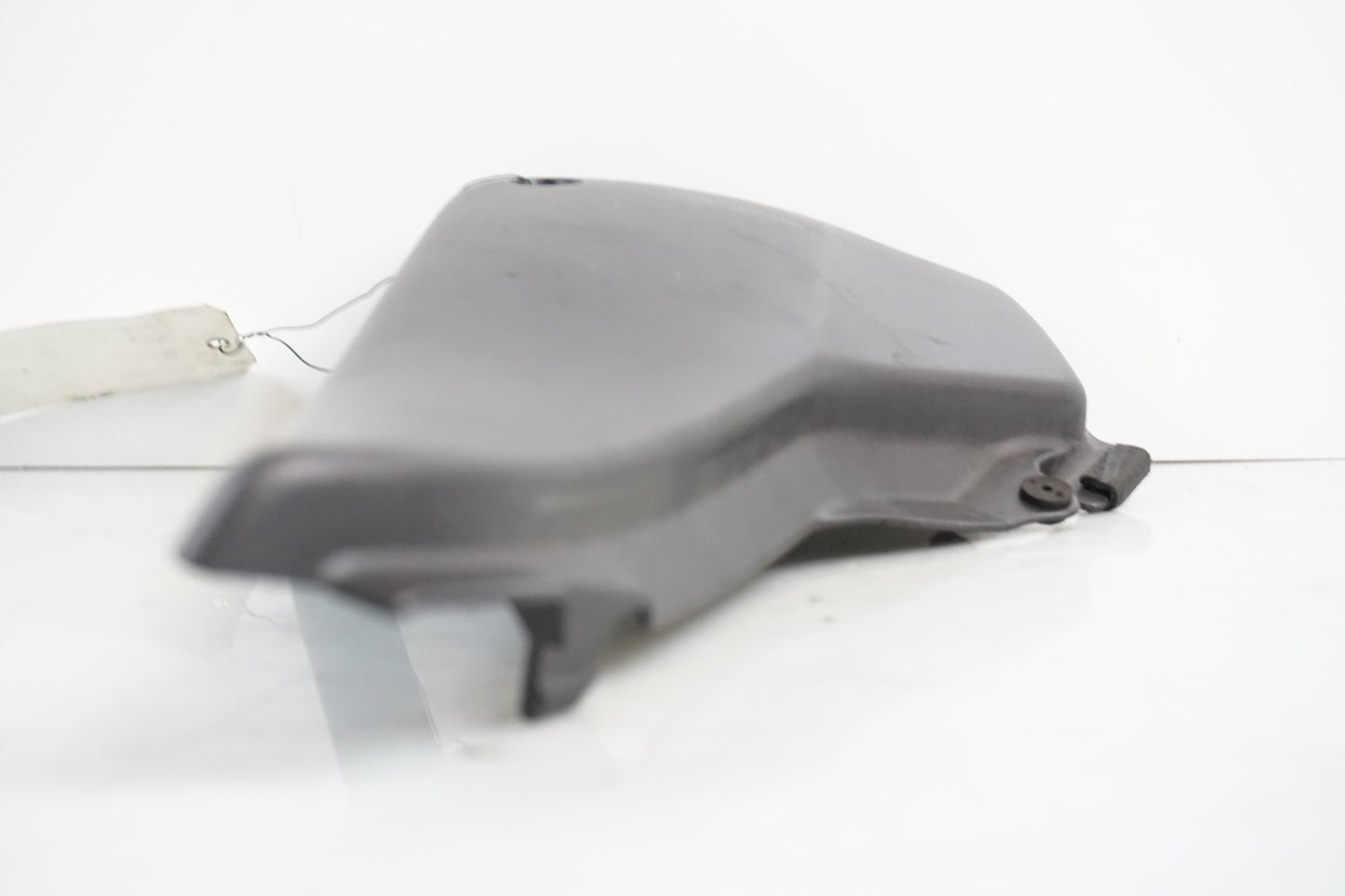 Snett uppifrån på Sidopanel från en Honda CB 900 F Hornet -2002 motorcykel.