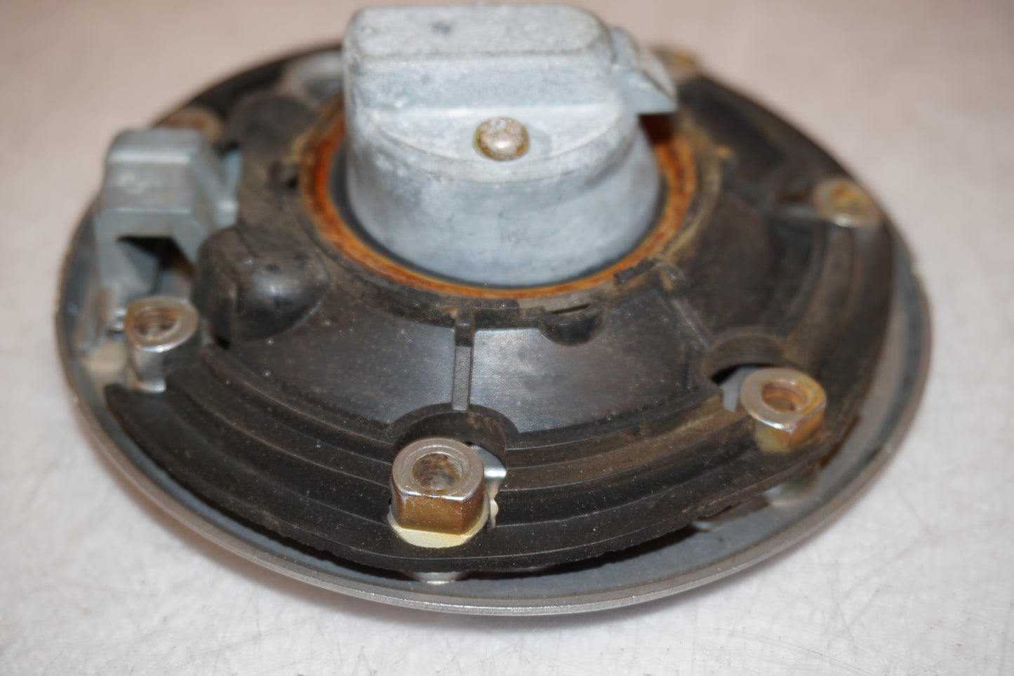 Extrabild2 på Tanklock från en Kawasaki ZZR 1100 -1991 motorcykel.