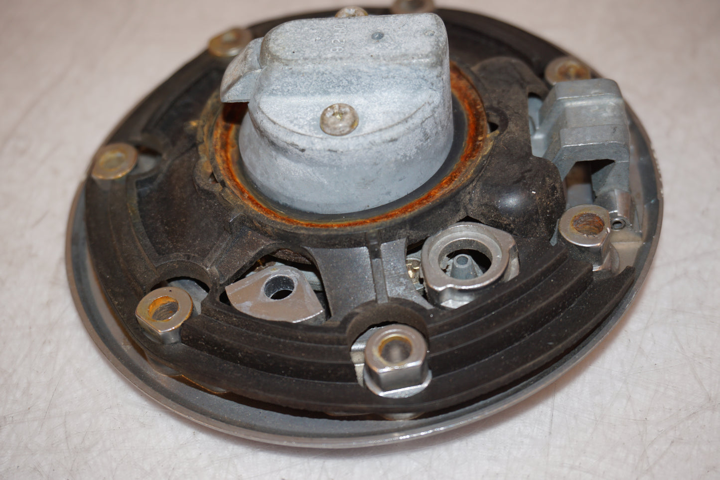 Extrabild4 på Tanklock från en Kawasaki ZZR 1100 -1991 motorcykel.