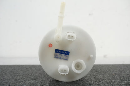 Extrabild4 på Bensinpump insprut från en Triumph Street Triple R -2009 motorcykel.