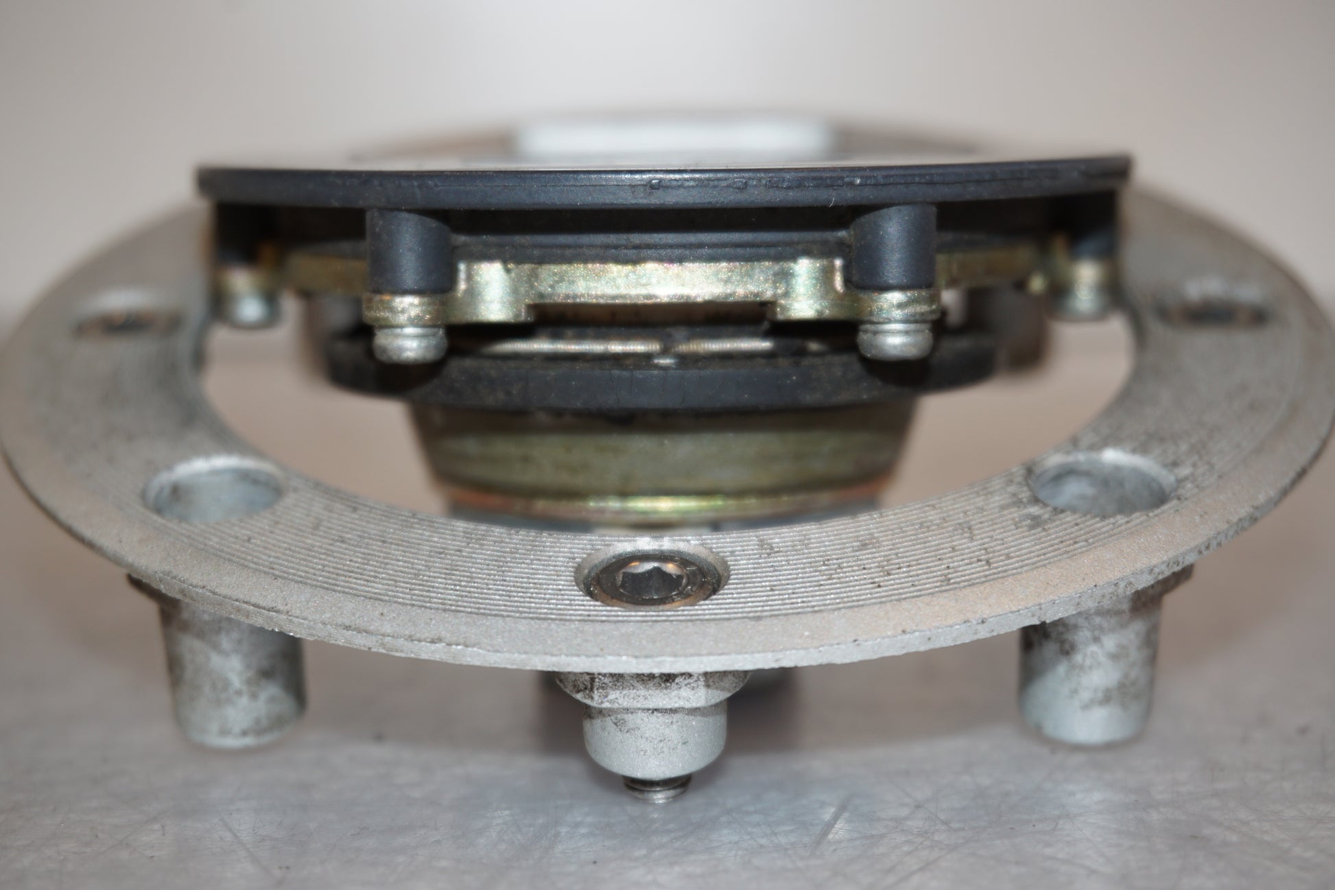 Höger sida på Tanklock från en Suzuki DL 1000 -2004 motorcykel.