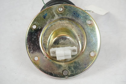 Snett uppifrån på Bensintankgivare från en BMW K 1200 LT -2004 motorcykel.