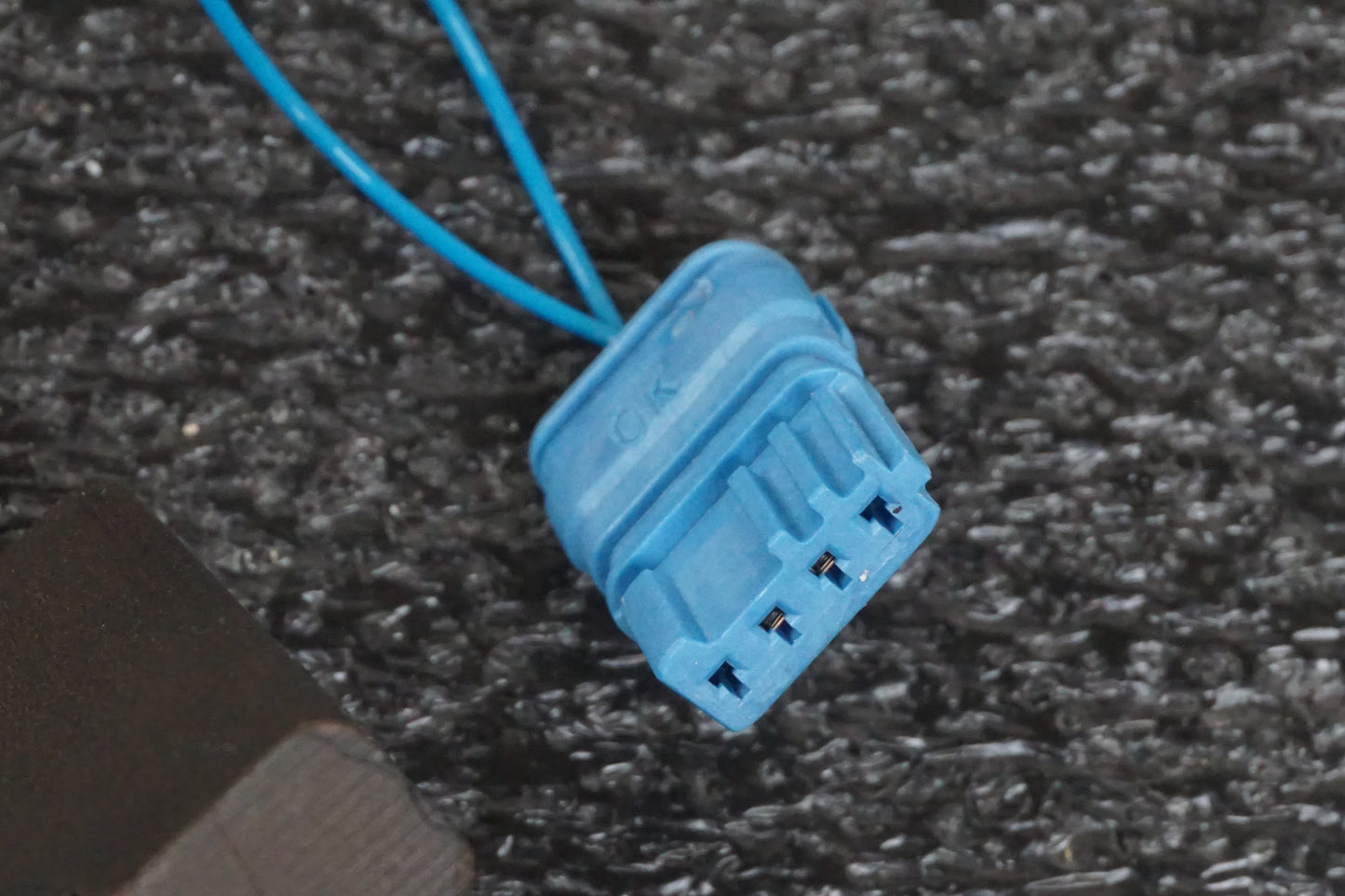 Höger sida på Bensintankgivare från en BMW S 1000 R -2015 motorcykel.