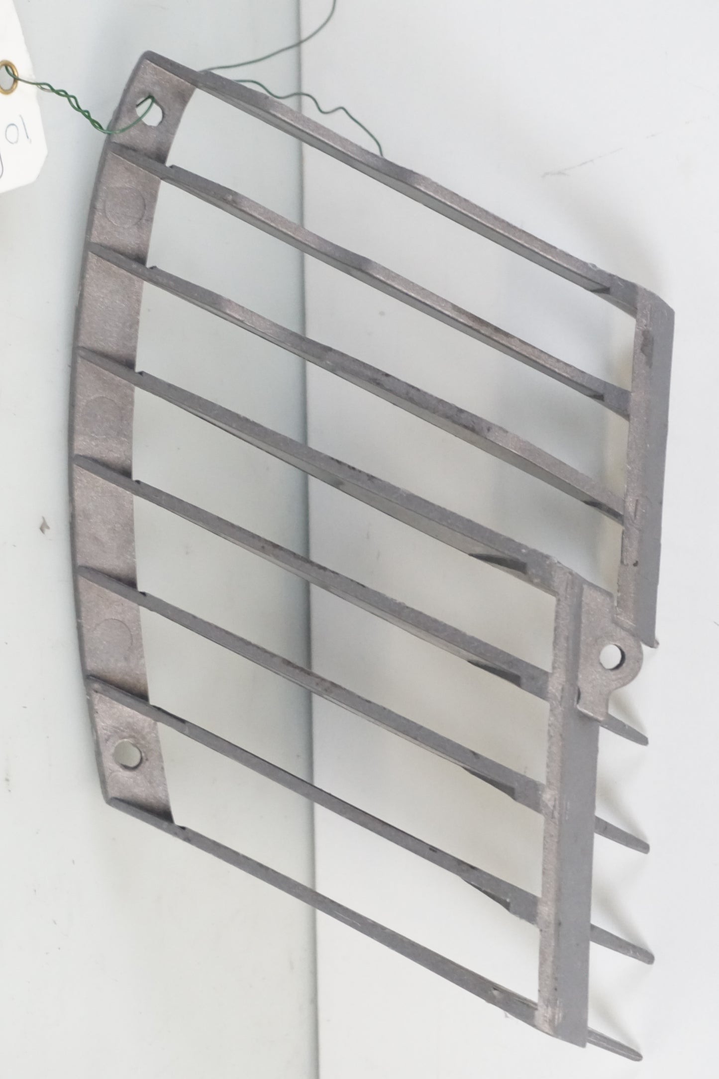 Framsidan på Vattenkylgaller från en Honda VFR 750 -1996 motorcykel.