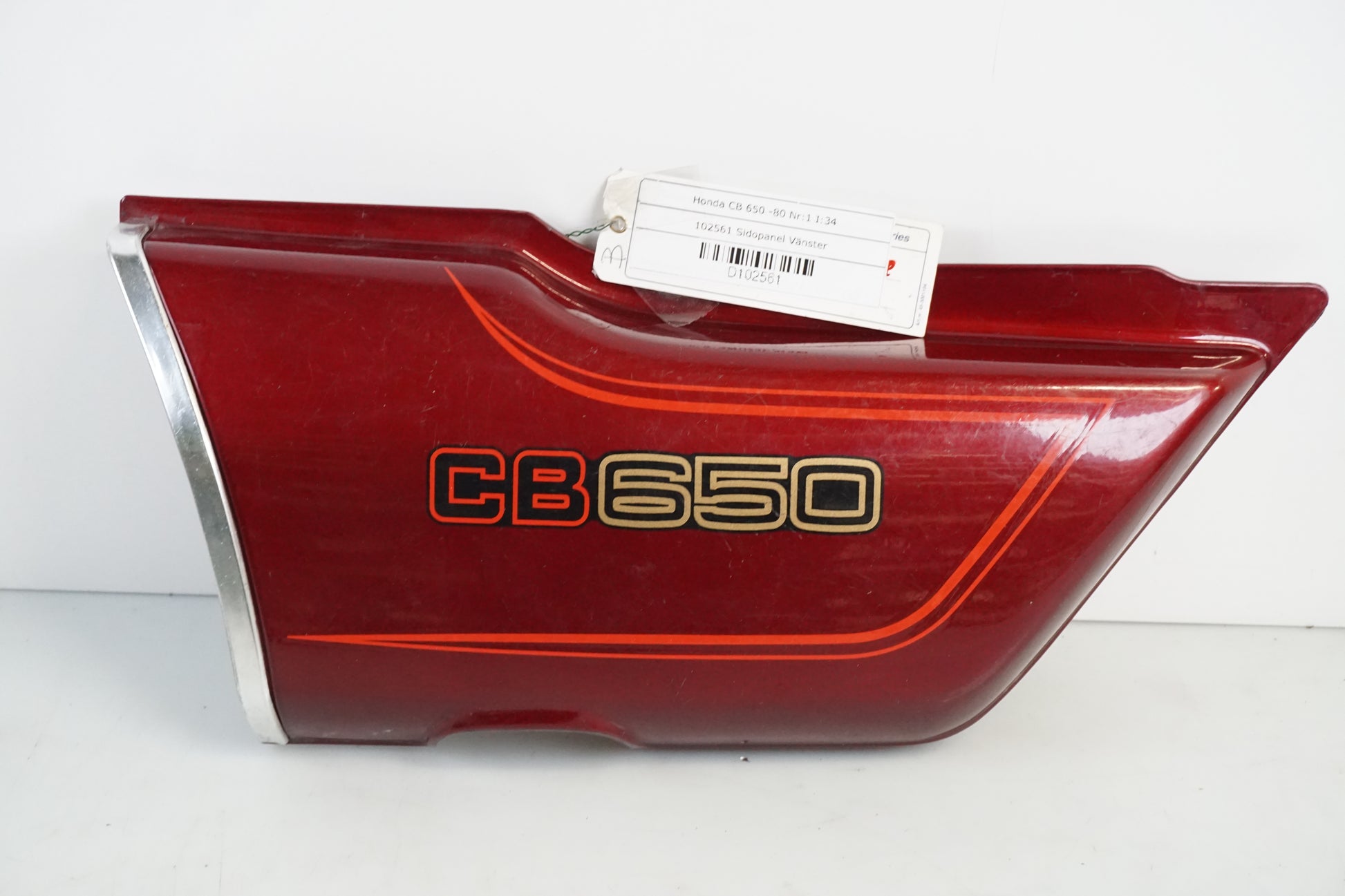 Framsidan på Sidopanel från en Honda CB 650 -1980 motorcykel.