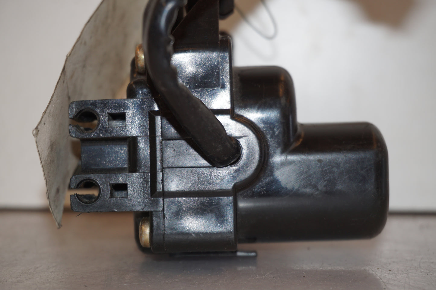 Vänster sida på Avgasspjällmotor från en Yamaha YZF 1000 R1 -2001 motorcykel.