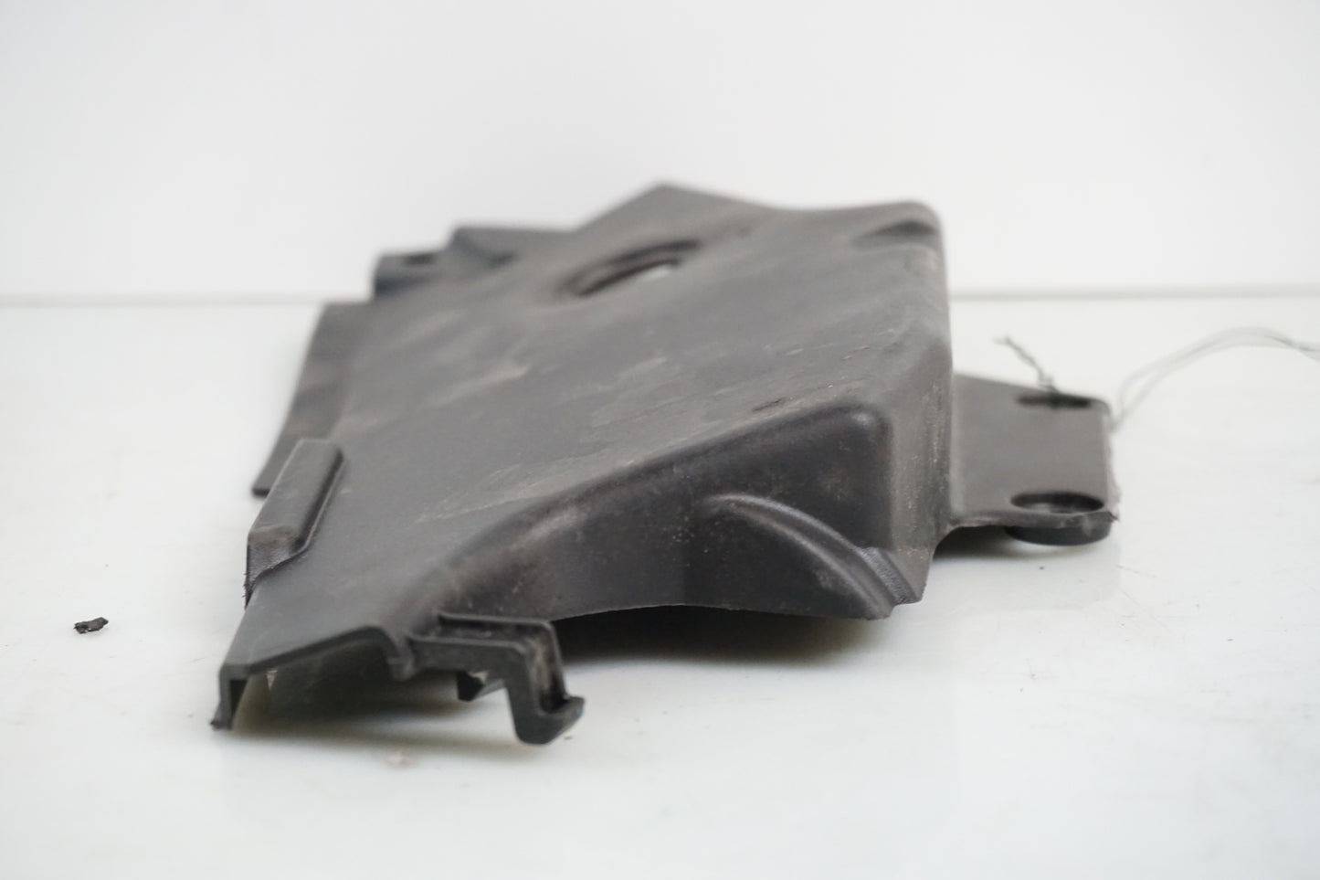 Höger sida på Sidopanel från en Honda CRF 1000 Africa Twin -2016 motorcykel.