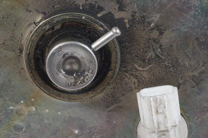 Extrabild4 på Bensinpump insprut från en Triumph Speed Triple -2005 motorcykel.