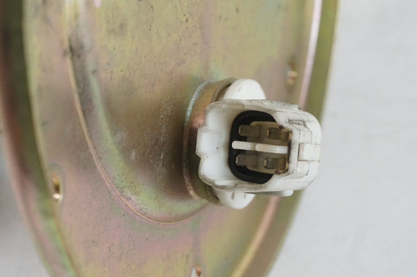 Extrabild1 på Bensinpump insprut från en Triumph Daytona 650 -2005 motorcykel.