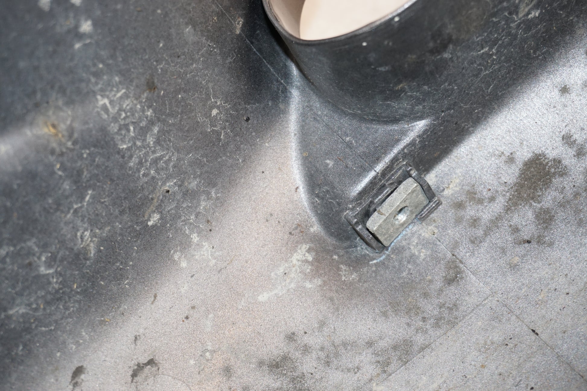 Extrabild6 på Framskärm från en Honda CBR 1100 XX -2006 motorcykel.