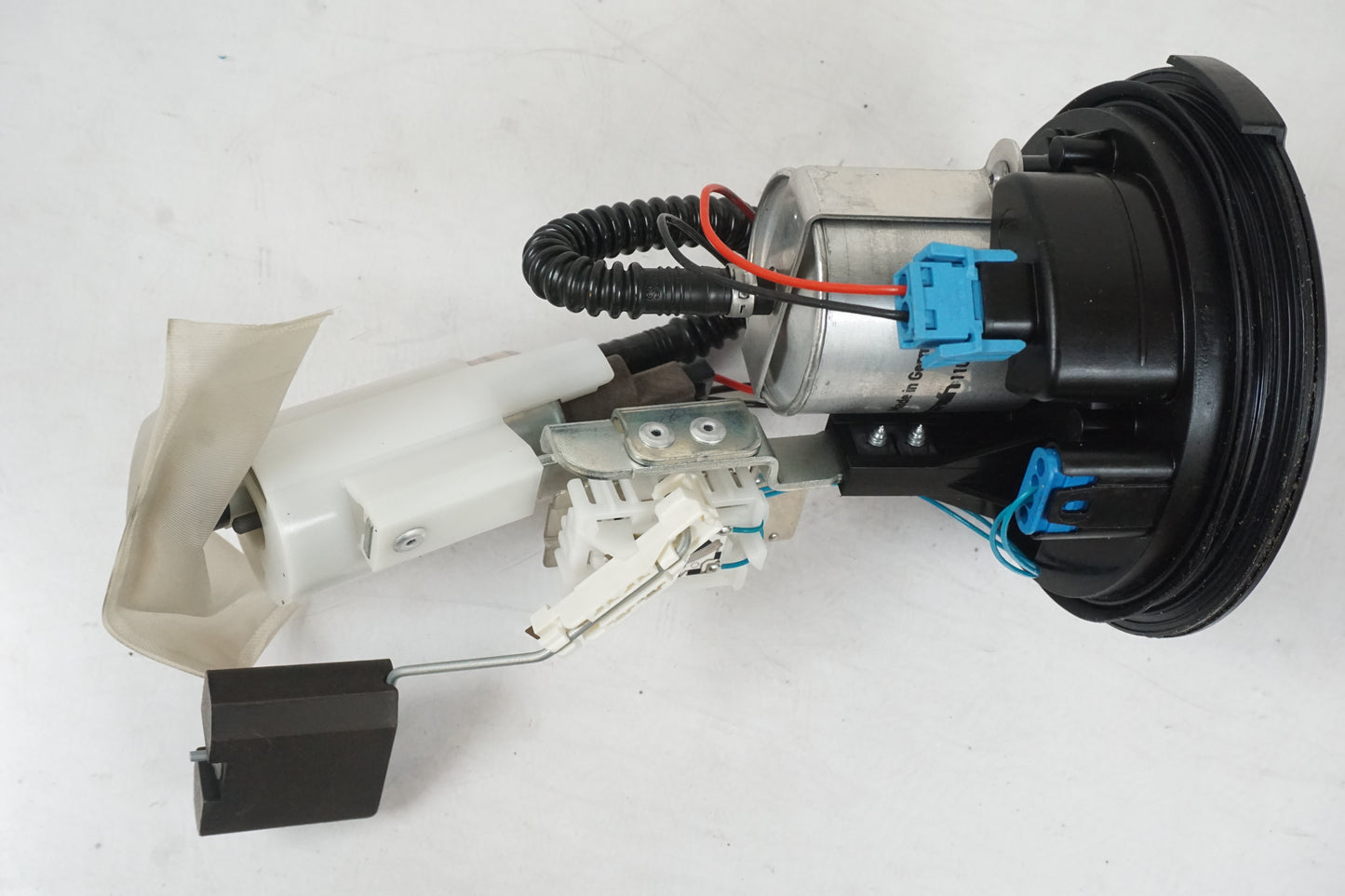 Extrabild1 på Bensinpump insprut från en BMW F 800 GS -2009 motorcykel.