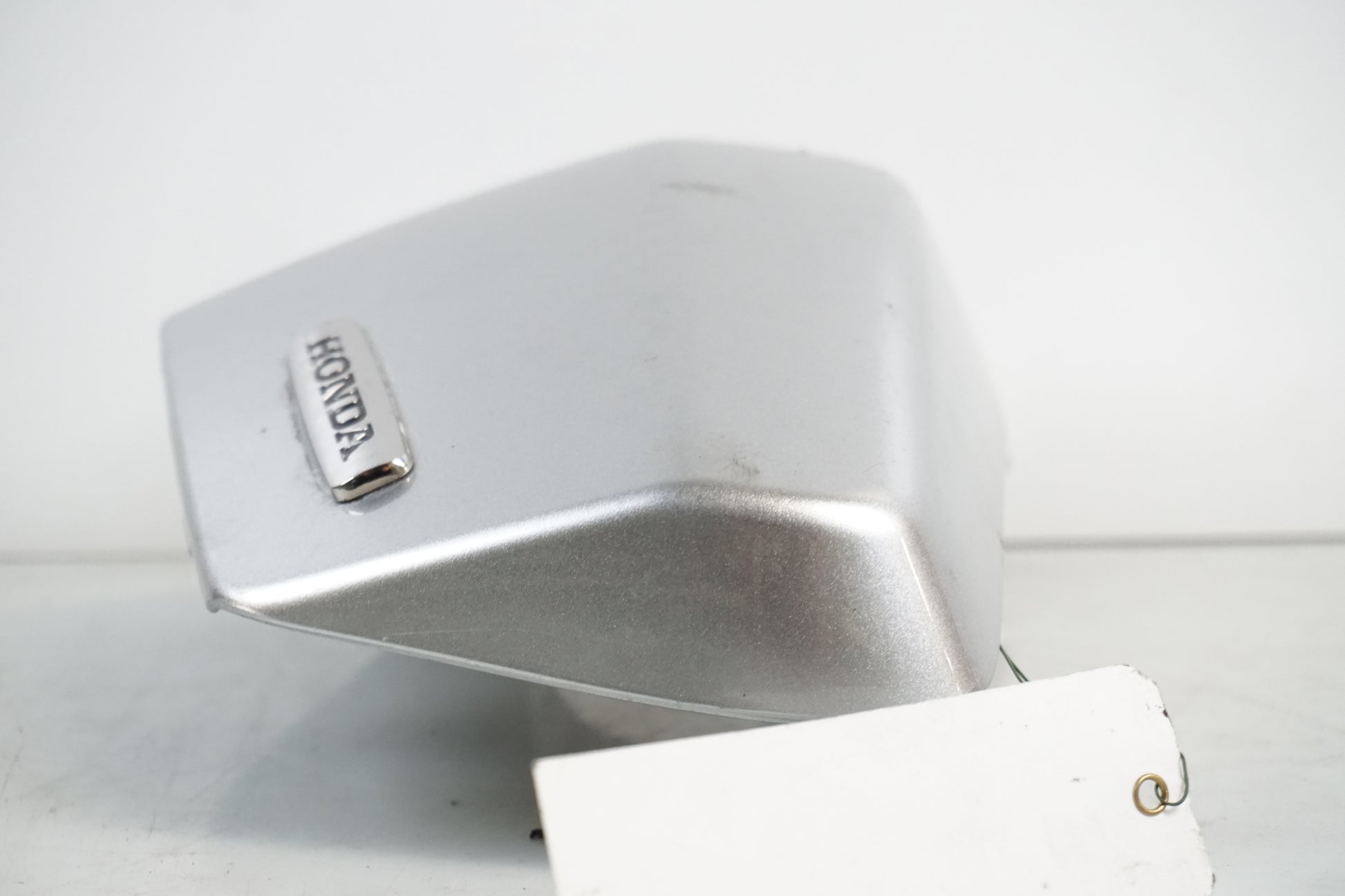 Höger sida på Sidopanel från en Honda VT 750 -2008 motorcykel.