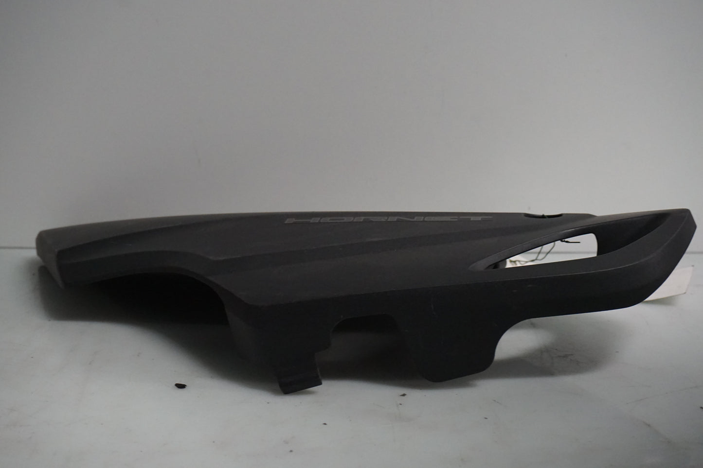 Baksidan på Sidopanel från en Honda CB 600 Hornet -2007 motorcykel.