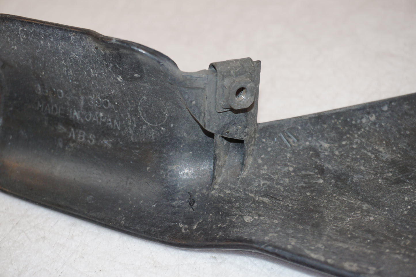 Extrabild3 på Framskärm från en Kawasaki ZX-9R -1999 motorcykel.