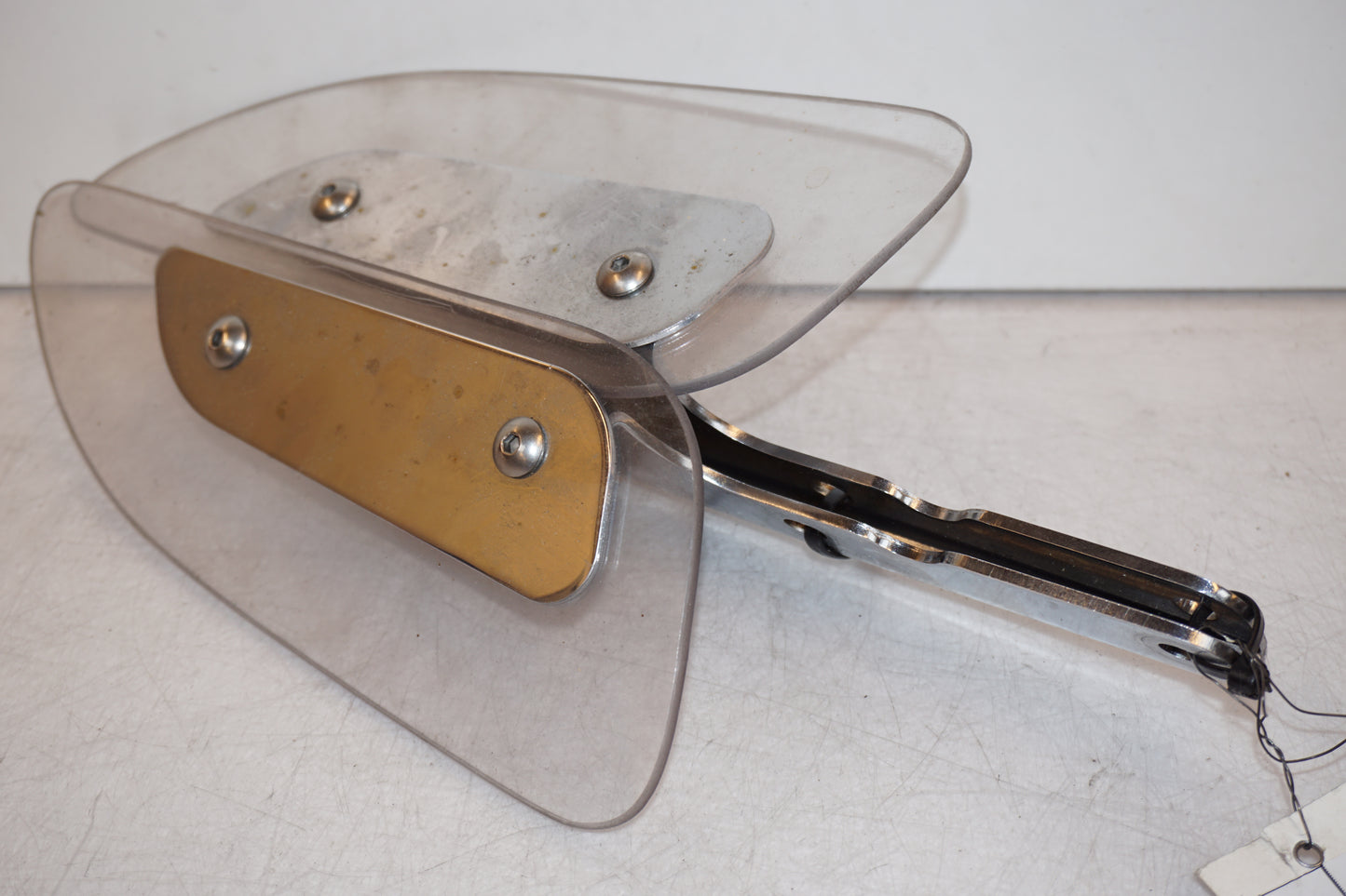 Framsidan på Vindavvisare från en Kawasaki VN 1500 Classic Tourer -2003 motorcykel.