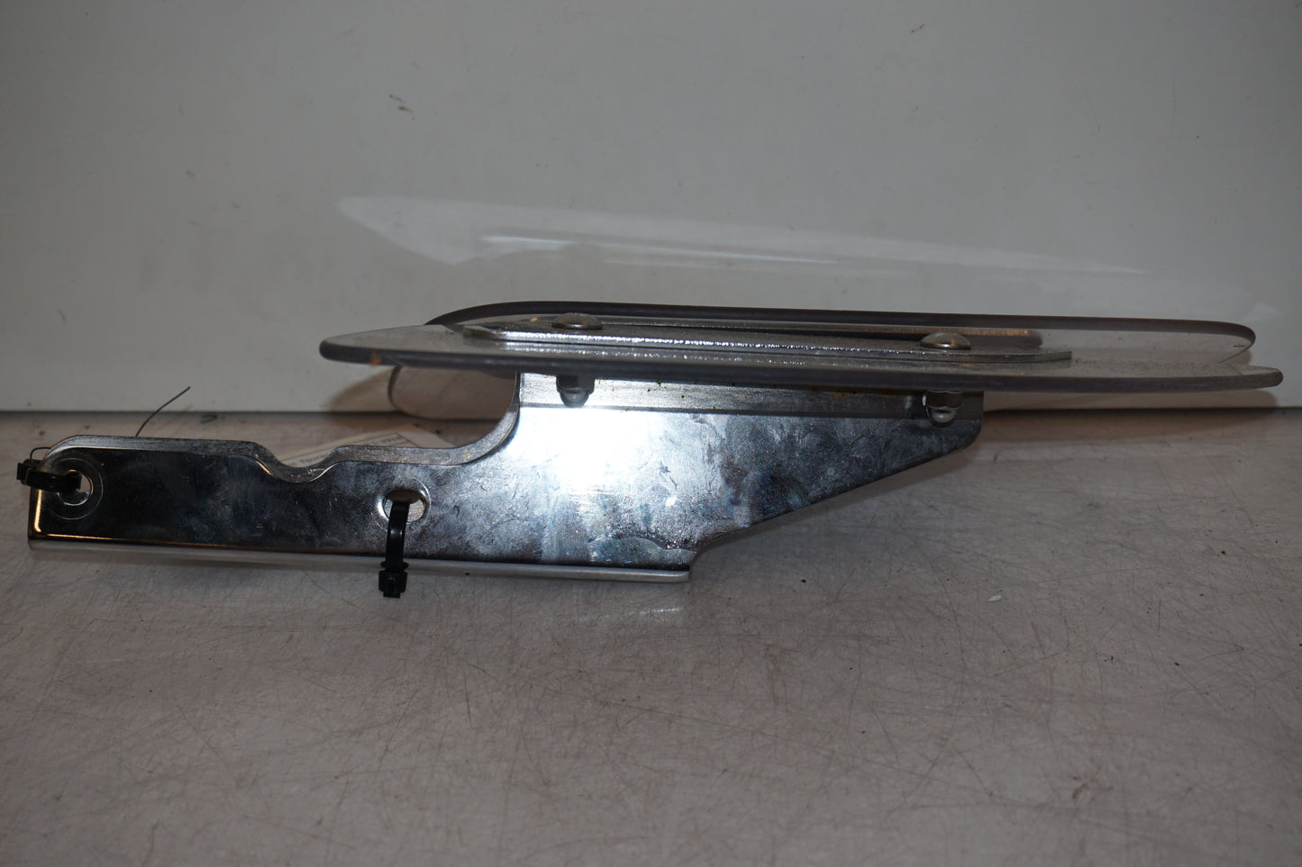 Vänster sida på Vindavvisare från en Kawasaki VN 1500 Classic Tourer -2003 motorcykel.