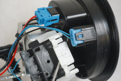 Extrabild1 på Bensinpump insprut från en BMW R 1200 RS -2015 motorcykel.