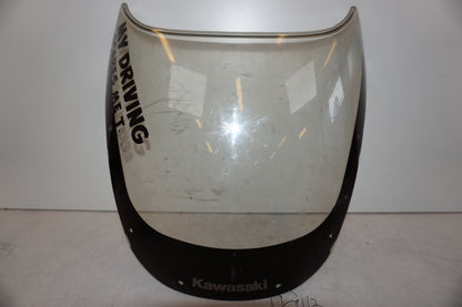 Framsidan på Vindruta från en Kawasaki ZX-9R -1997 motorcykel.