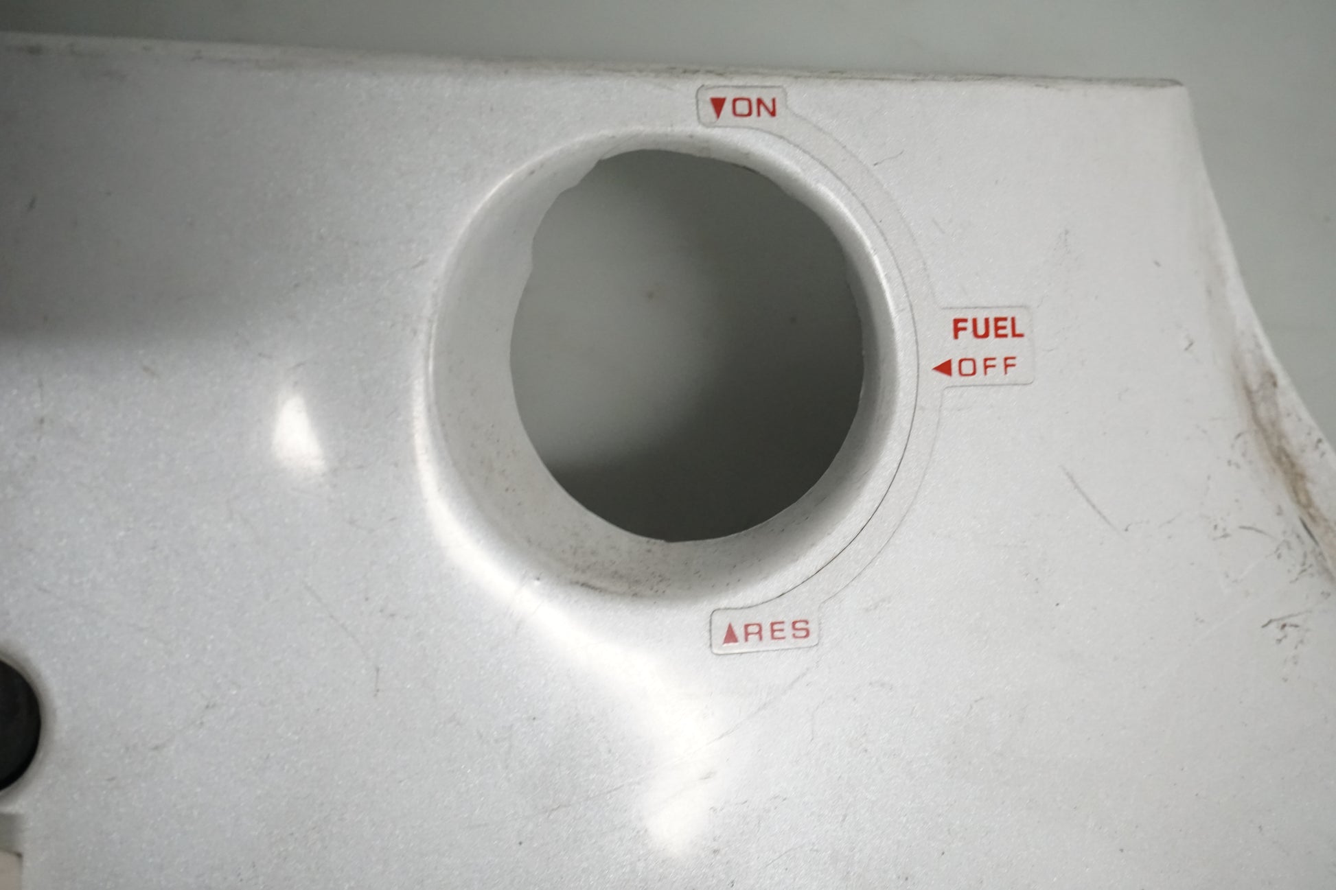 Extrabild1 på Sidopanel från en Honda CBR 1000 F -1987 motorcykel.