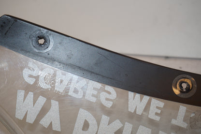 Extrabild4 på Vindruta från en Kawasaki ZX-9R -1997 motorcykel.