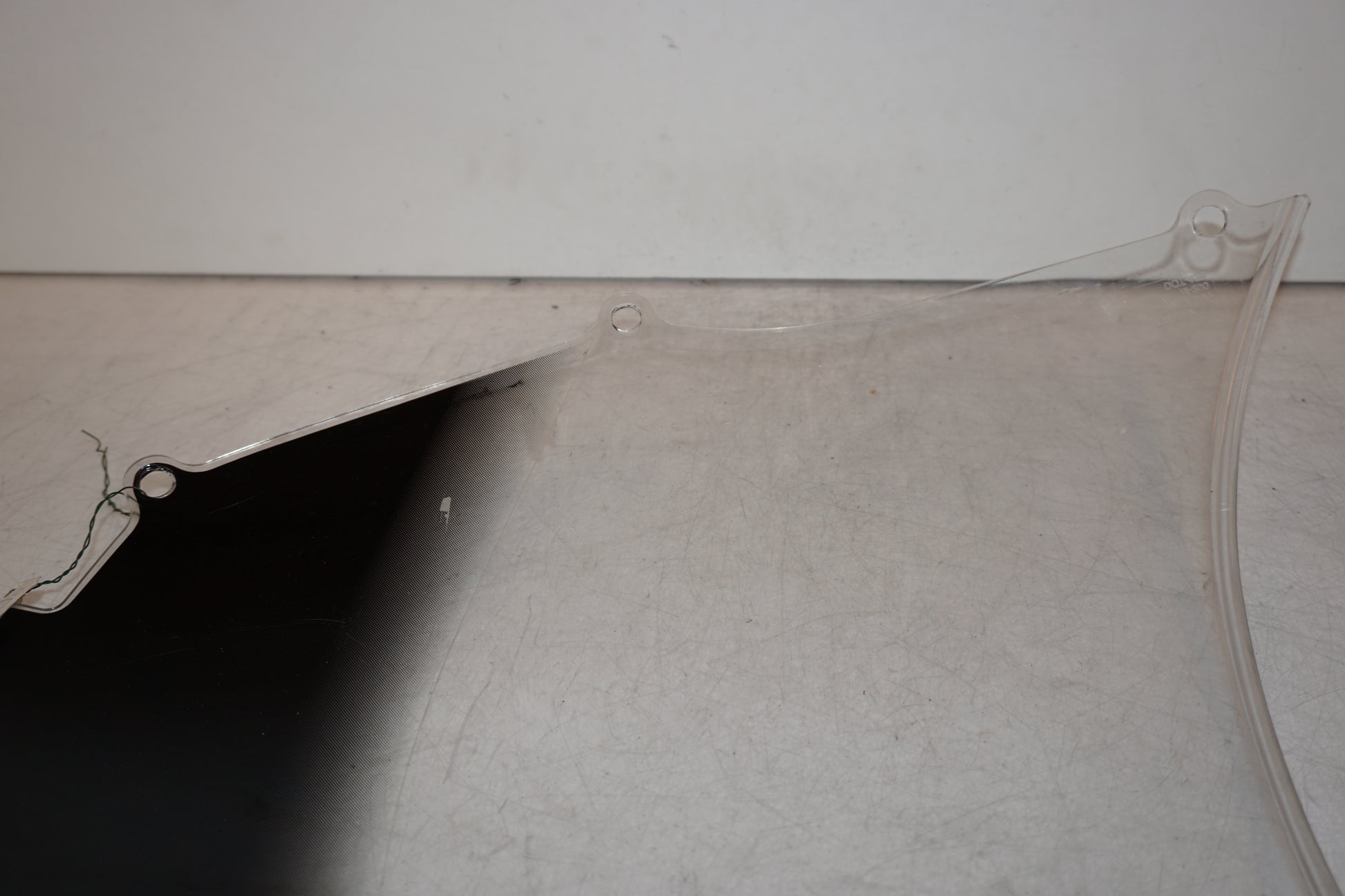 Extrabild1 på Vindruta från en Kawasaki ZX-9R -2002 motorcykel.