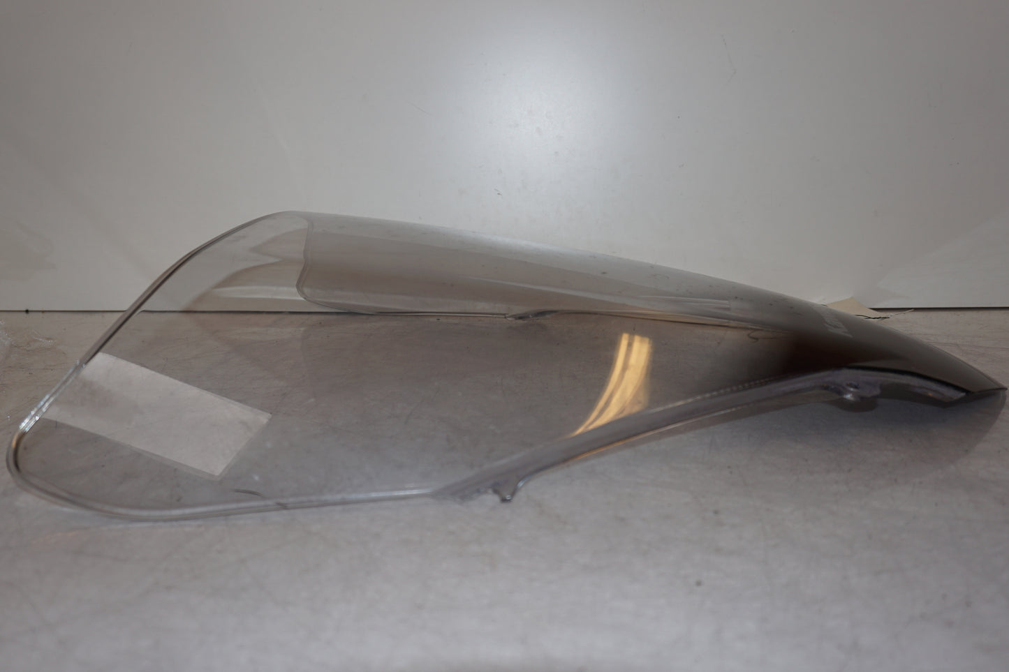 Vänster sida på Vindruta från en Kawasaki ZR-X 1200 S -2001 motorcykel.