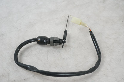 Contact de feu de frein