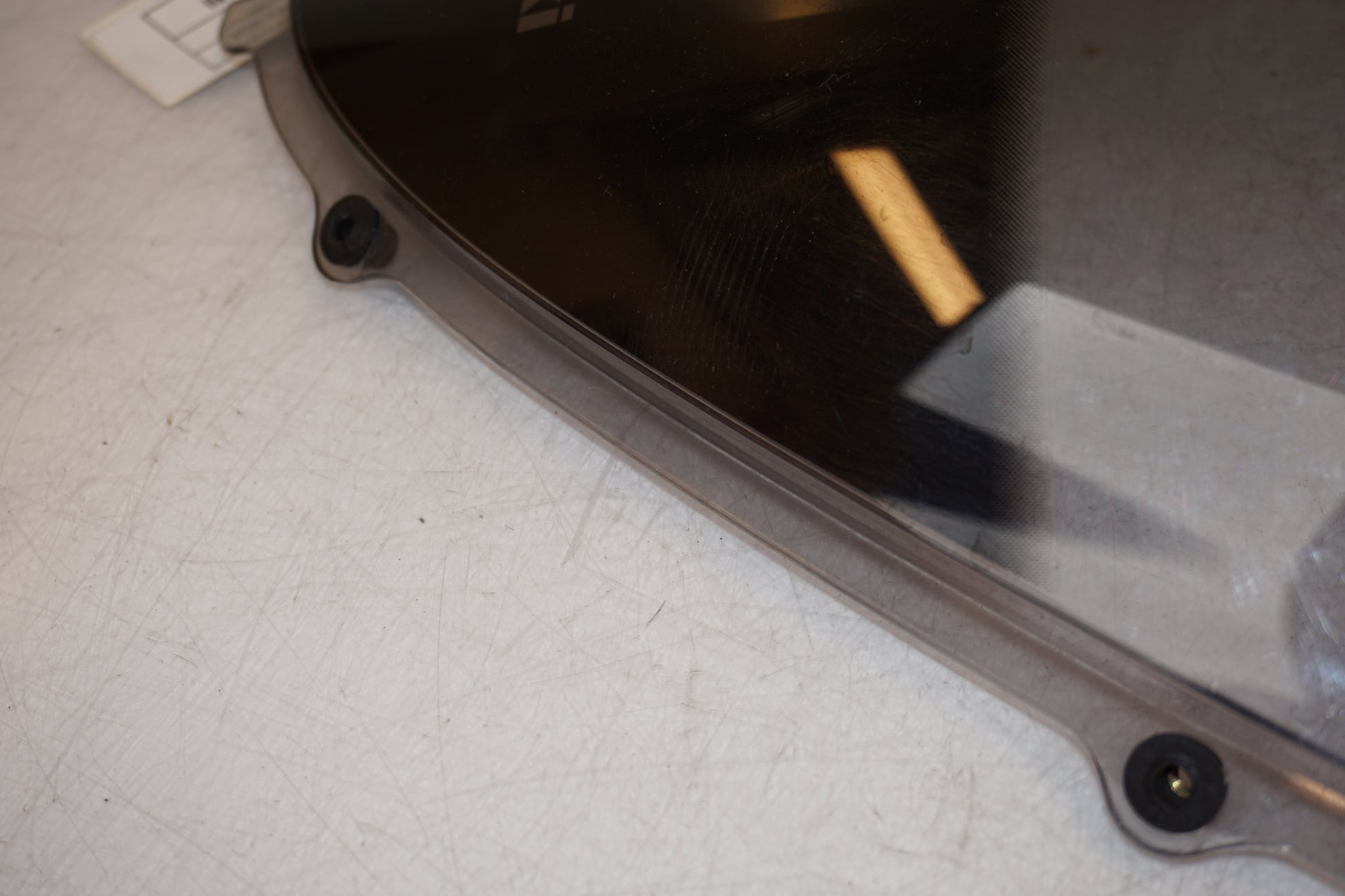 Extrabild2 på Vindruta från en Kawasaki ZZ-R 1400 -2010 motorcykel.