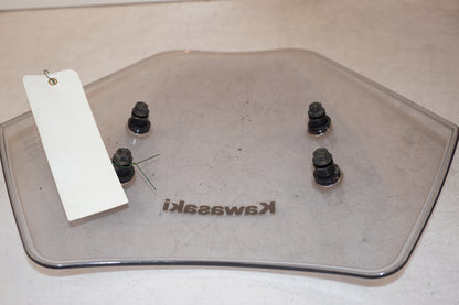 Extrabild2 på Vindruta från en Kawasaki Versys 650 -2007 motorcykel.