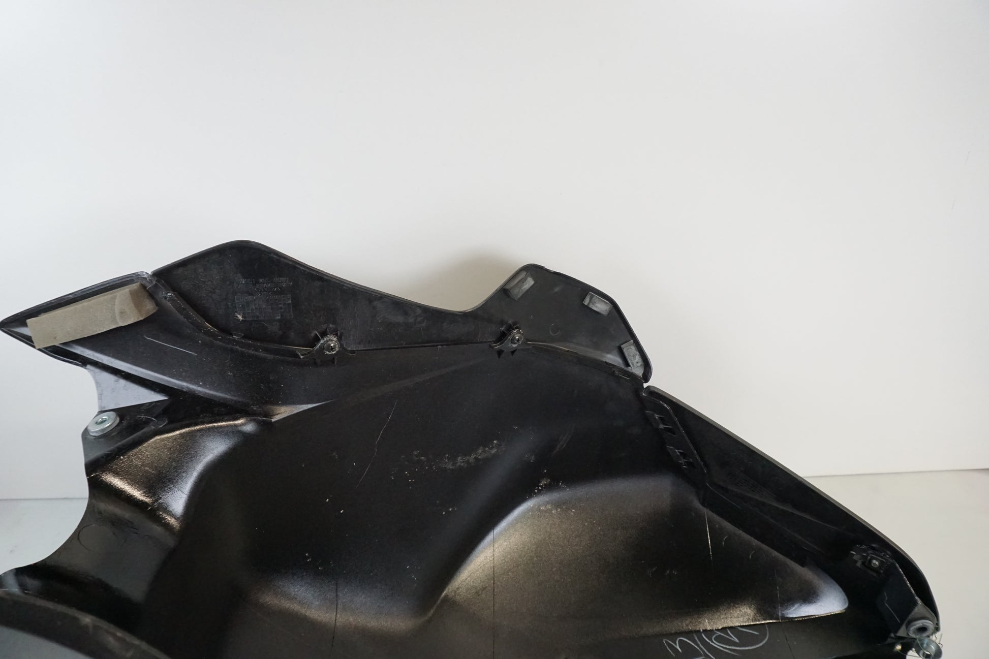 Extrabild2 på Bensintankskåpa från en Honda CBR 1000 F -1987 motorcykel.