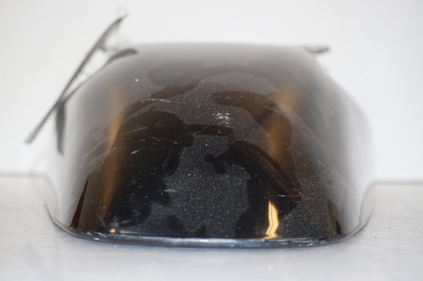 Baksidan på Framskärm från en Suzuki RF 900 R -1996 motorcykel.