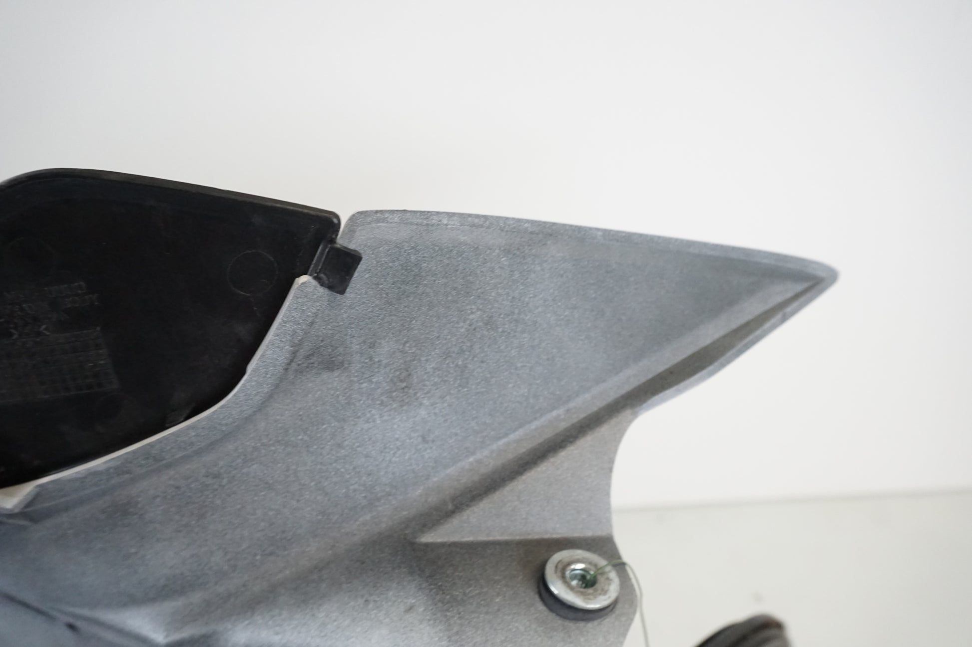 Extrabild5 på Bensintankskåpa från en Honda CBR 1000 RR -2006 motorcykel.