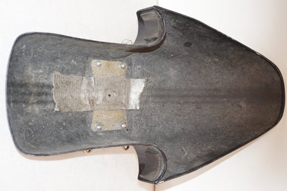 Extrabild3 på Framskärm från en Suzuki RF 900 R -1996 motorcykel.