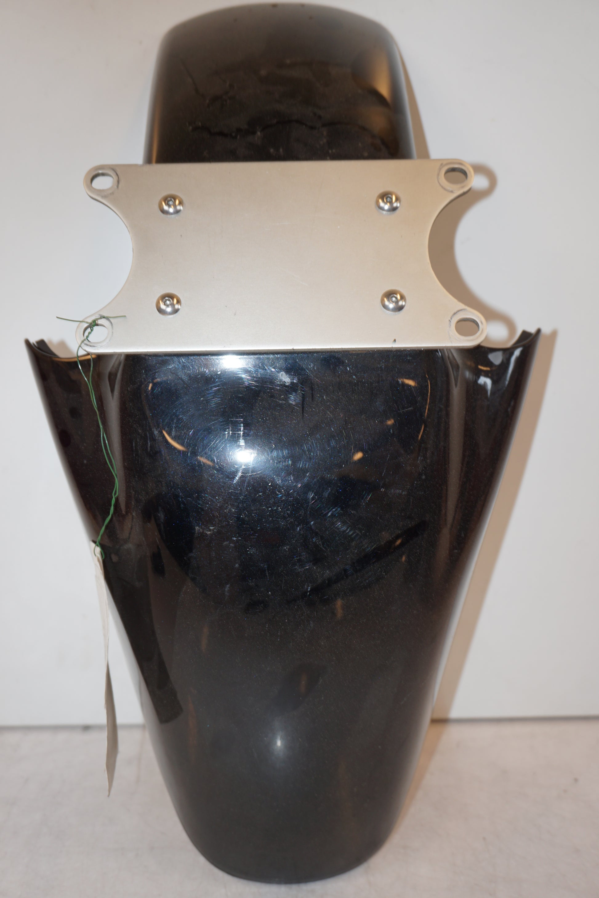 Framsidan på Framskärm från en Suzuki RF 900 R -1998 motorcykel.