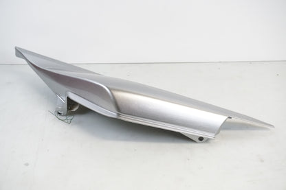 Vänster sida på Sidopanel från en Honda VFR 1200 -2010 motorcykel.