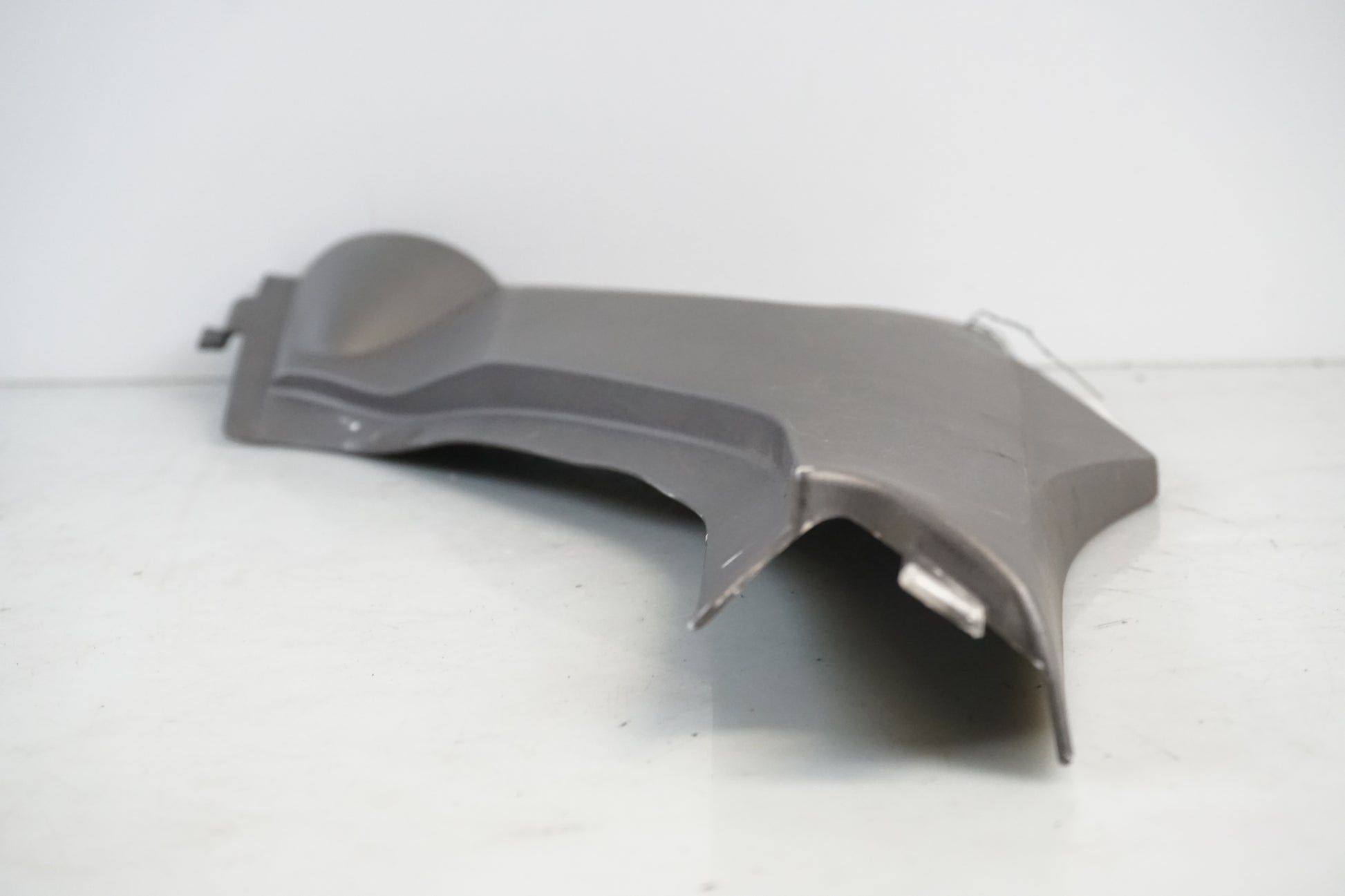 Höger sida på Sidopanel från en Honda CB 600 Hornet -2005 motorcykel.