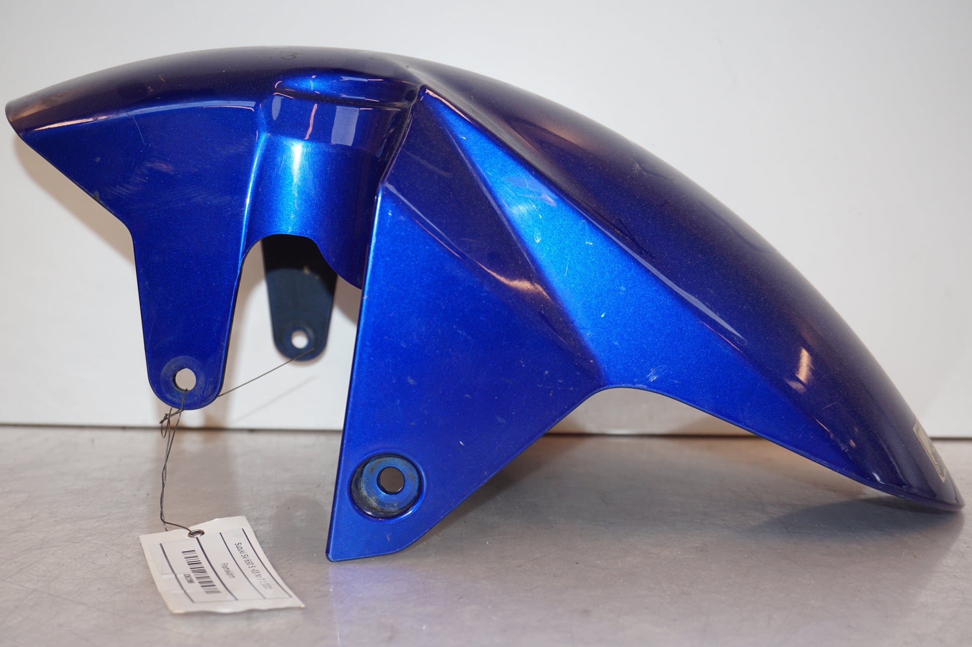 Höger sida på Framskärm från en Suzuki SV 650 -2003 motorcykel.