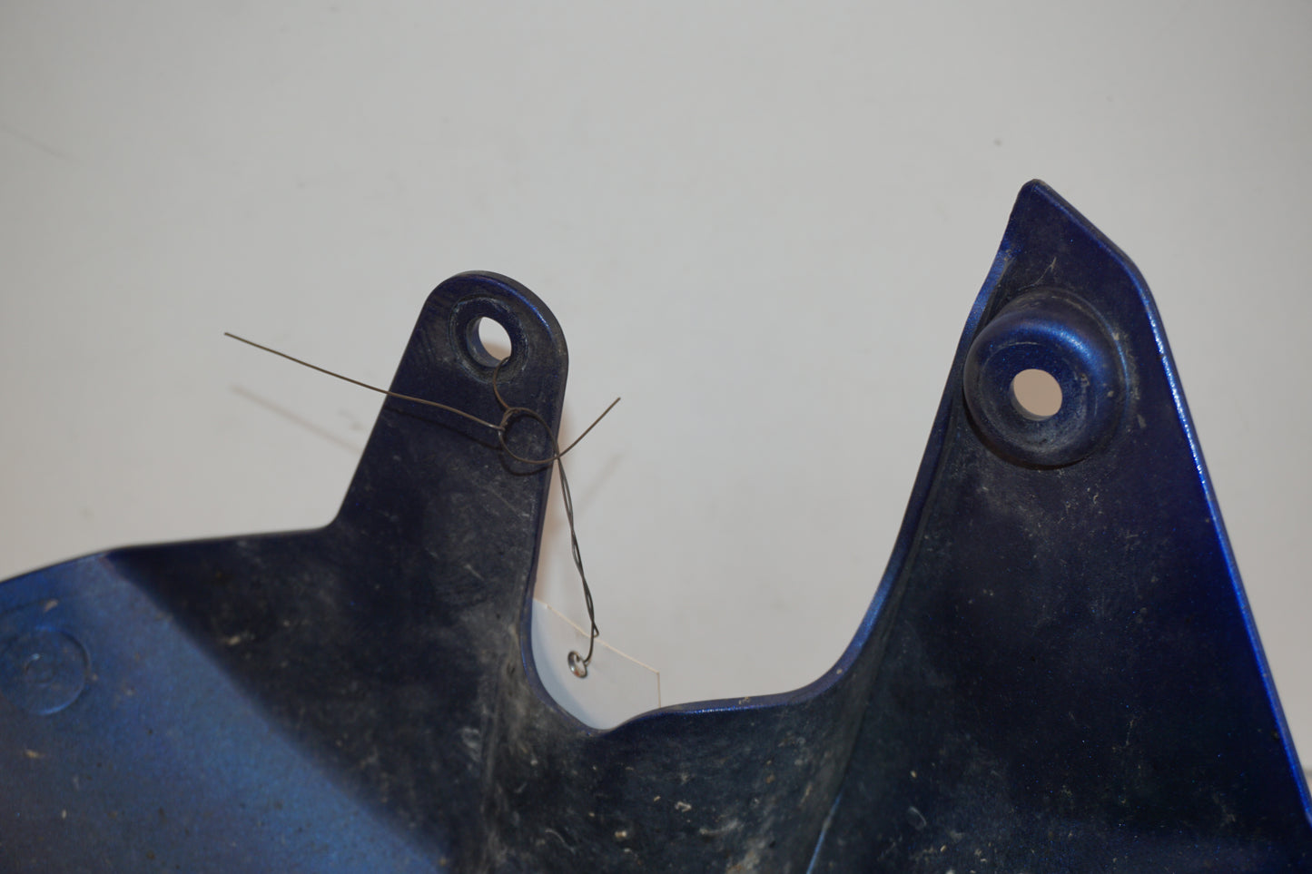 Extrabild4 på Framskärm från en Suzuki SV 650 -2003 motorcykel.